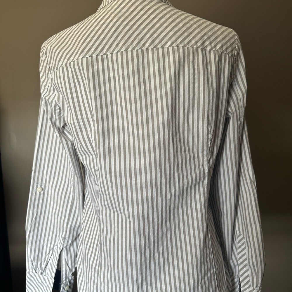 Tommy Hilfiger Gray Casual Button Down Shirt size S/P - Picture 2 of 11